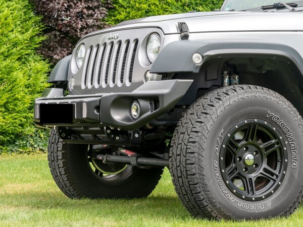 Stoßstange vorne mit TÜV Gutachten Jeep Wrangler JK 07-18