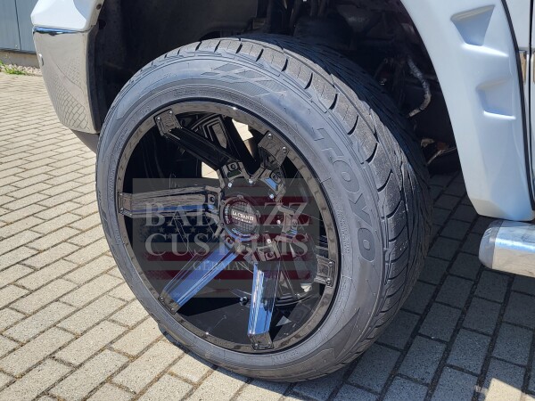 Reifen 305/45R22 118V Toyo Proxes ST3 Sommer